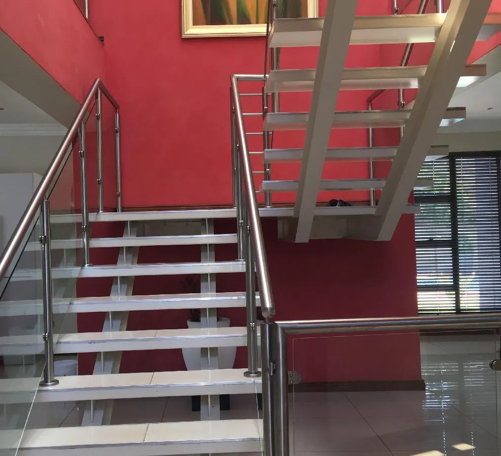 Oranimus Luxury House 