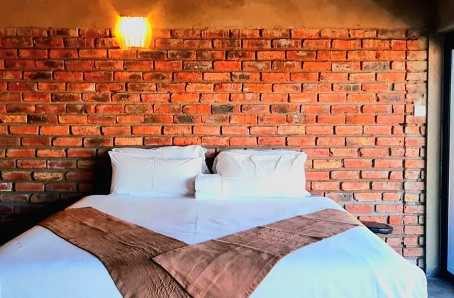 Umhambi Villa Master Bedroom Gorge View 1