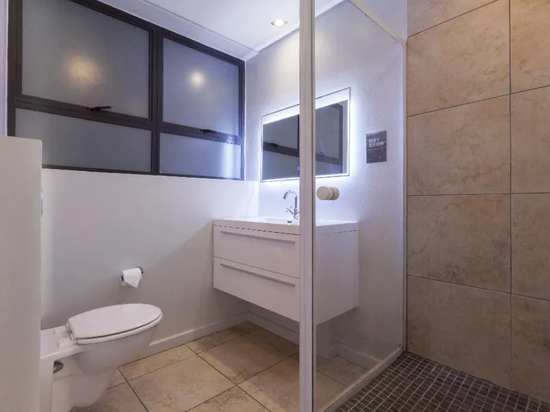 St Georges 304 by CTHA