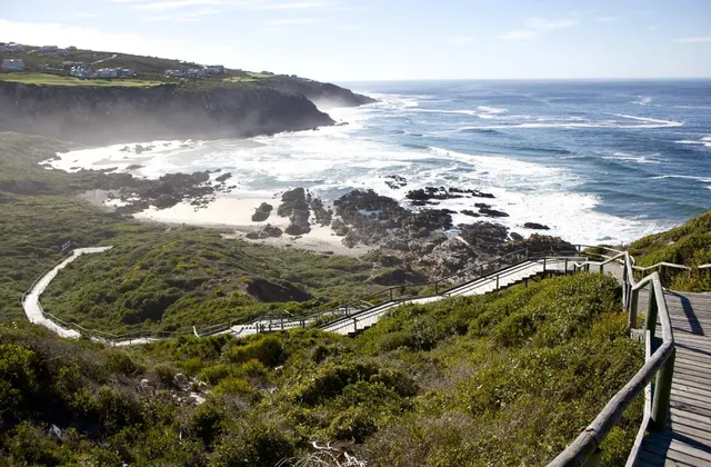 Pinnacle Point Apartments