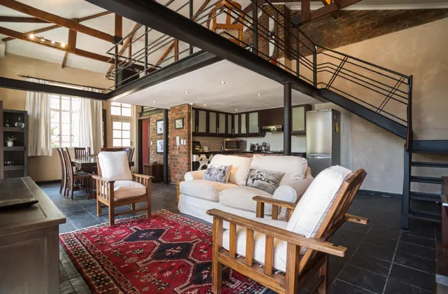 122 Victoria Junction