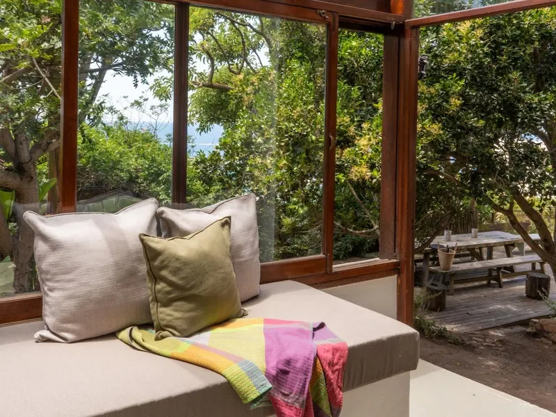 Spacious Garden View Apartment 3 - Oupa Jannie