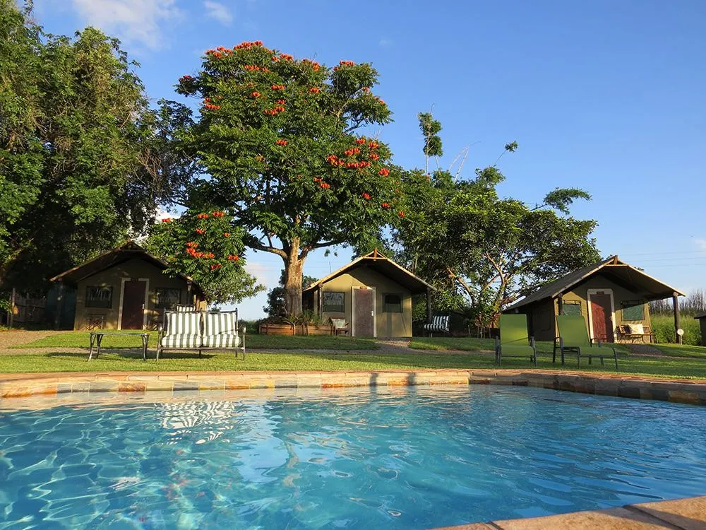 Crocodile Bridge Safari Lodge