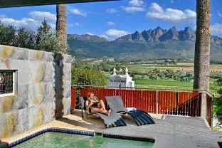 Val du Charron Coach House