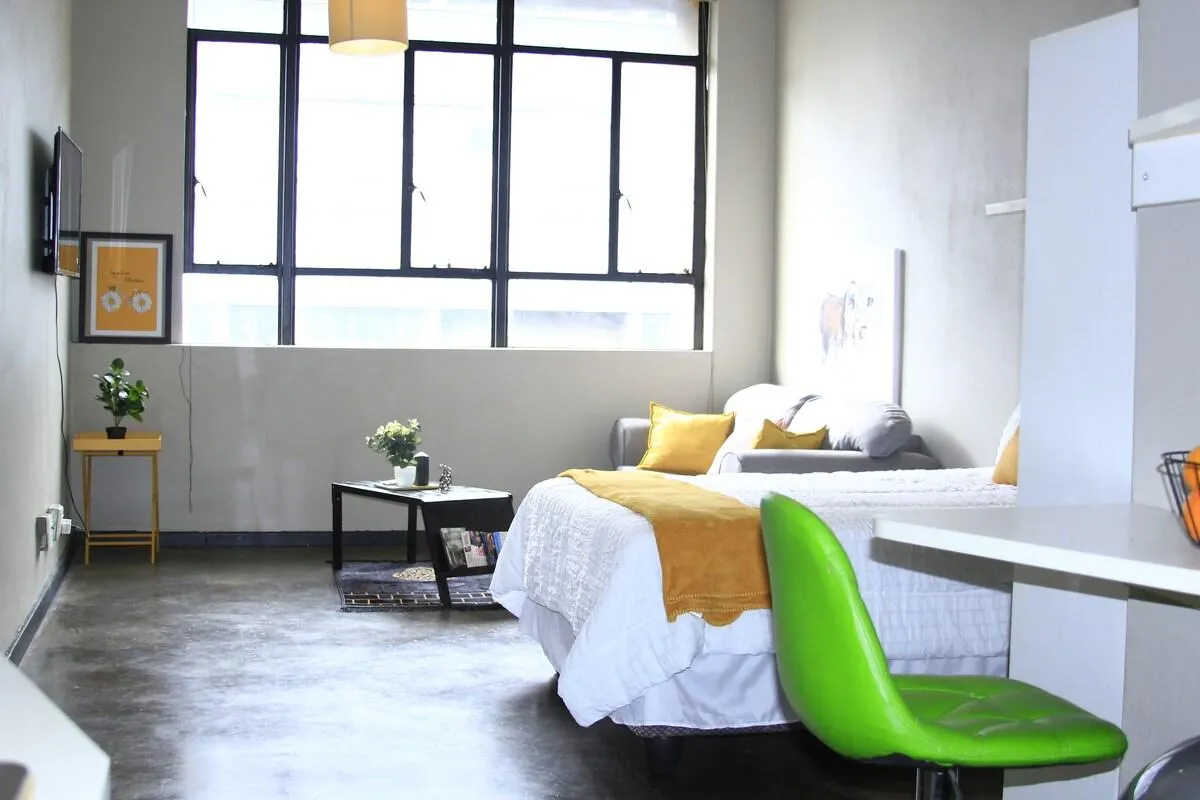 Air: Fox on Maboneng