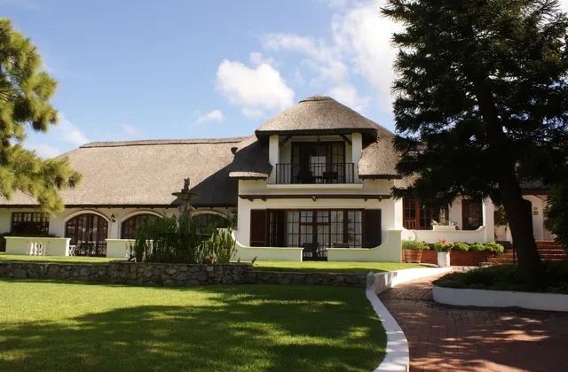 Whale Rock Luxury Lodge