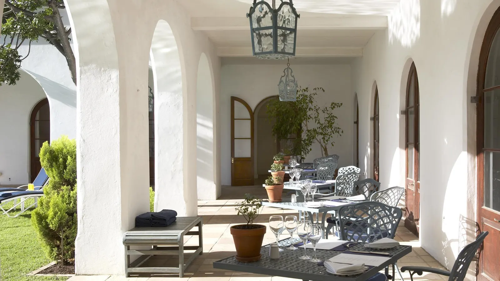 The Marine-Hermanus Hotel