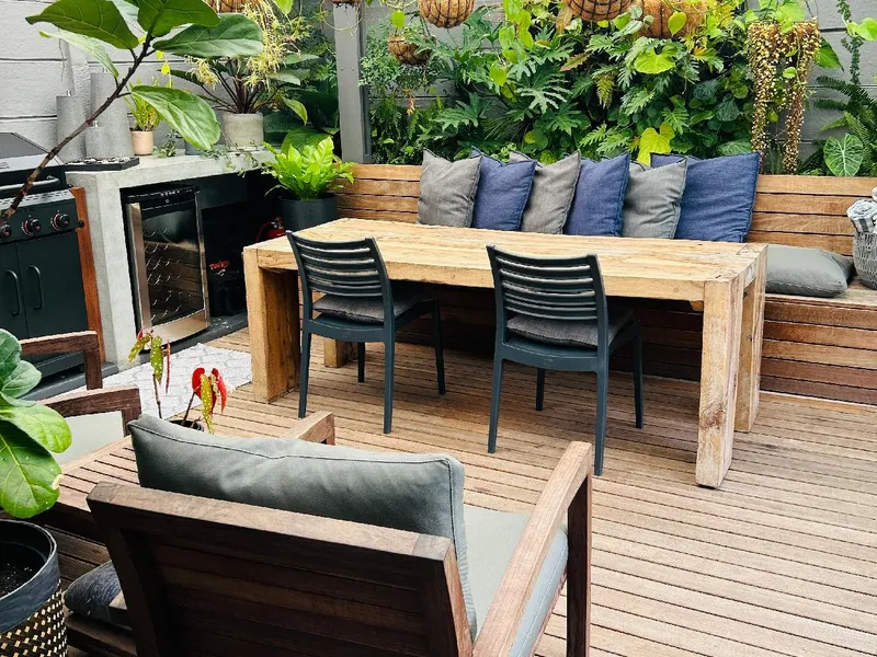 Wood-Fired Jacuzzi Family Fun Escape!