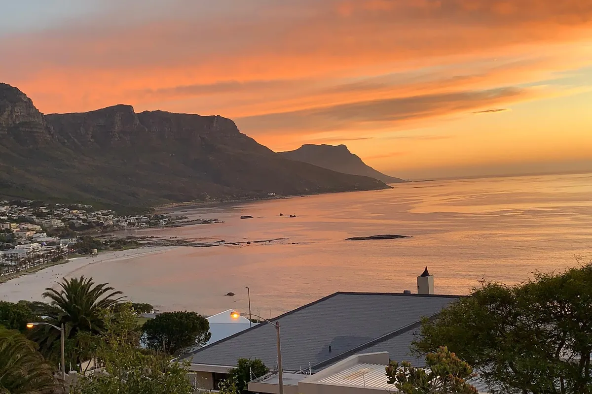 Clifton apartment with private pool deck 