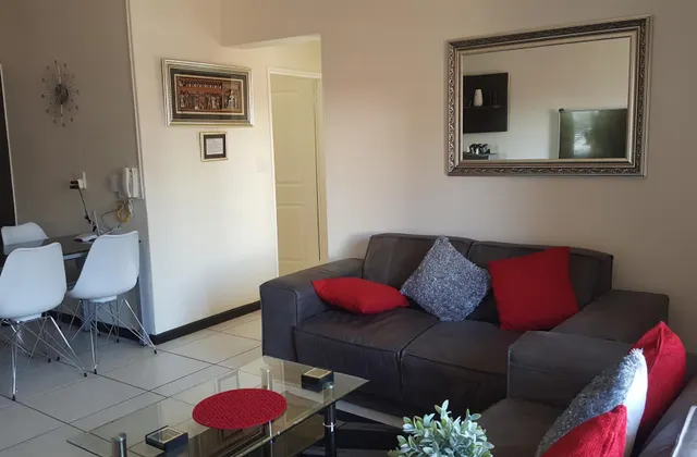 Strelitzia - Modern 2 bedroom apartment