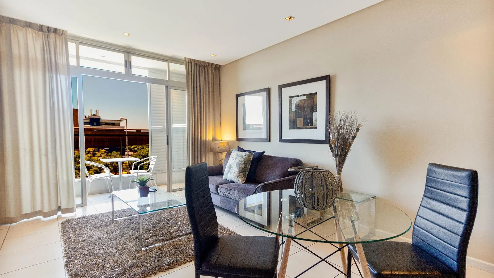 Studio Apartment - fully furnished and equipped