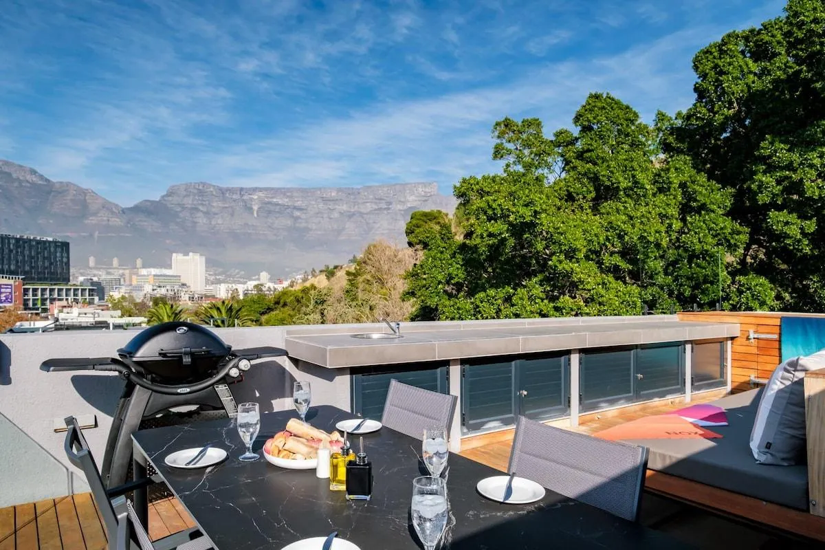 Experience Vibrant Living at De Waterkant Views