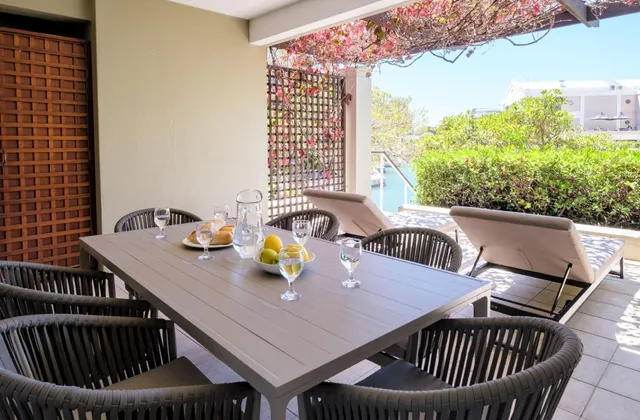 Beautiful Apartment at the Waterfront Marina  Altmore 001