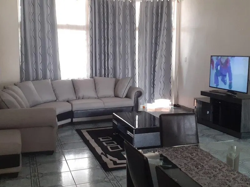 Spacious Executive Holiday Apartment (SPEXHA)