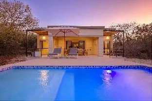 MRLTH. Luxury Safari Villa