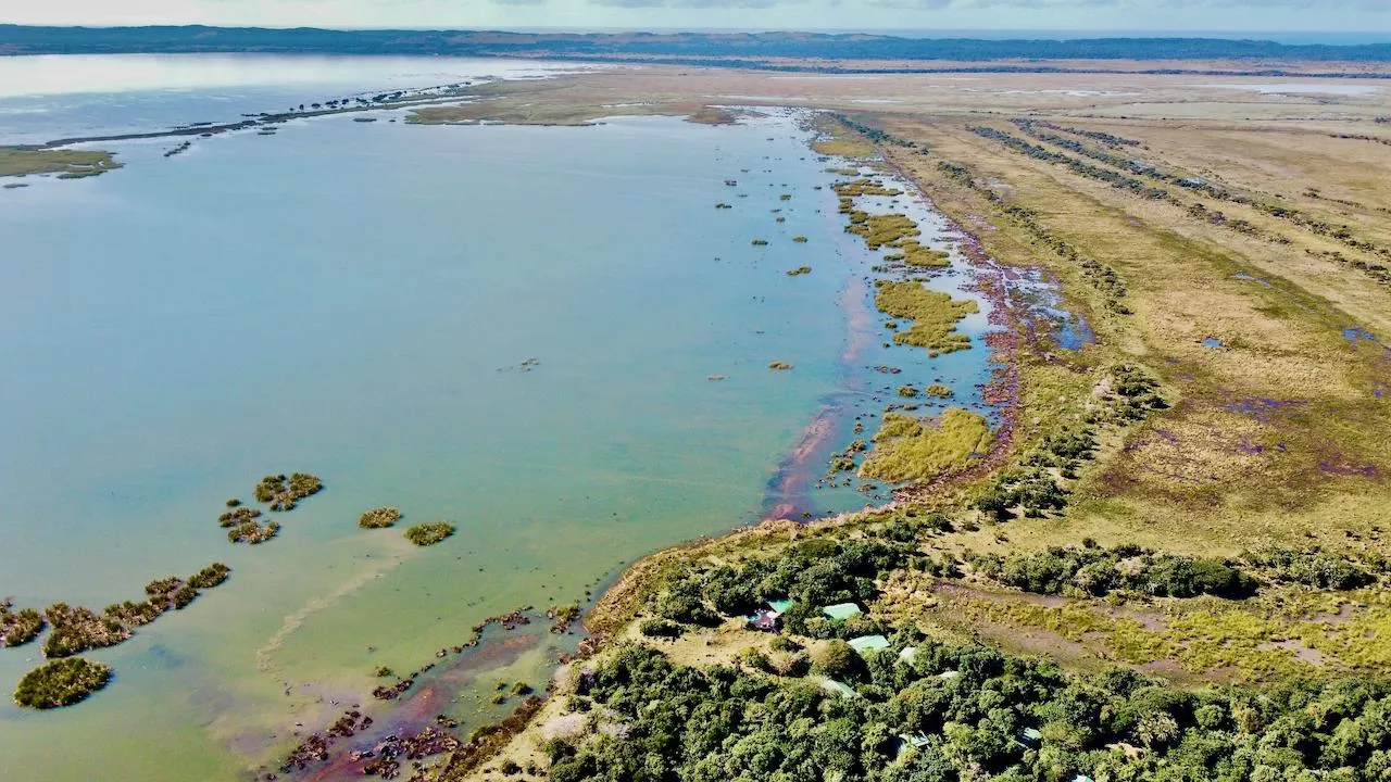 Makakatana Bay Lodge