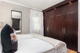 Icon Luxury Apartments Cape Town image 5