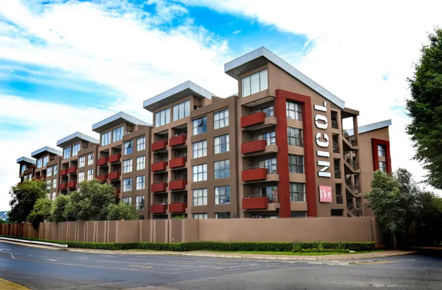 The Nicol Hotel and Apartments