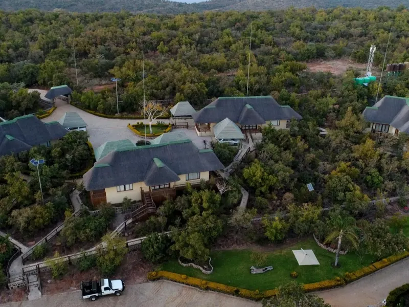 Mmakuba Private Game Lodge 
