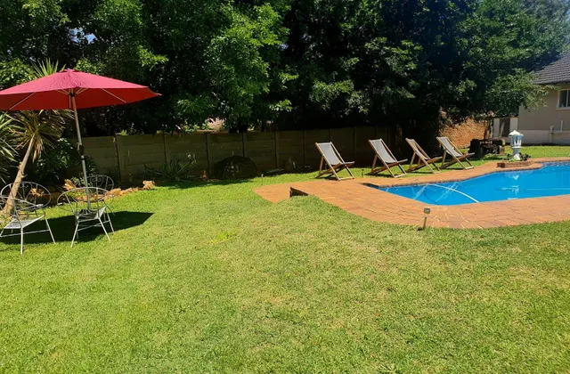 Guest House with Pool - 3 Bedroom