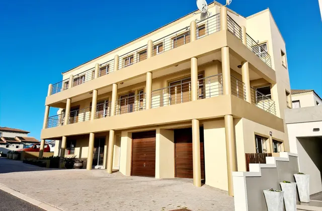 Chios Place at WestCoastLife