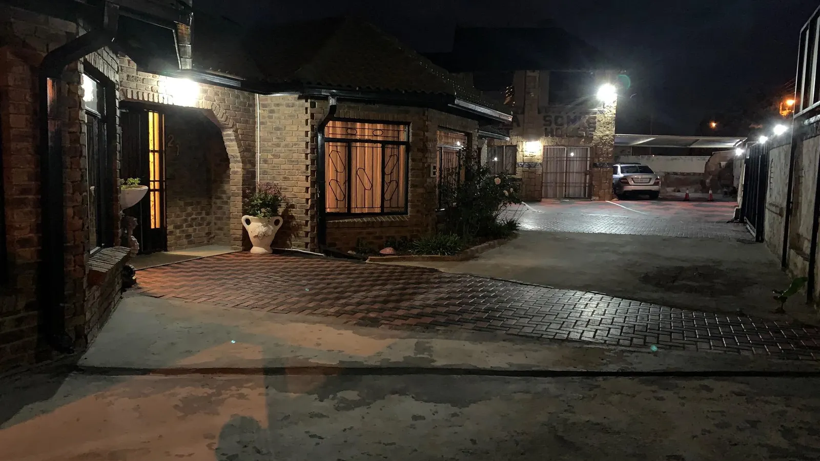 Sikhula Sonke Guest House