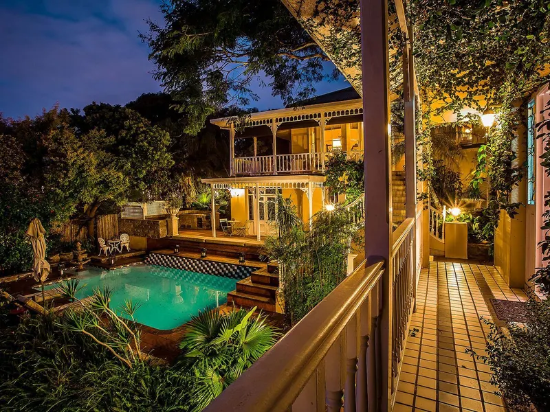 Goble Palms Guest Lodge and Urban Retreat